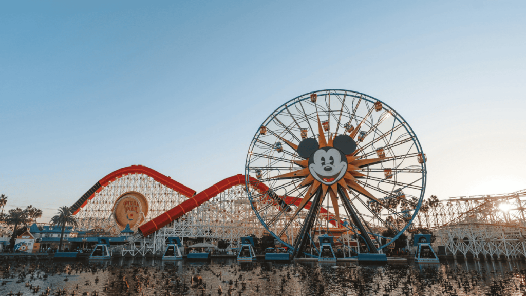 カリフォルニアのディズニーランド観覧車の写真